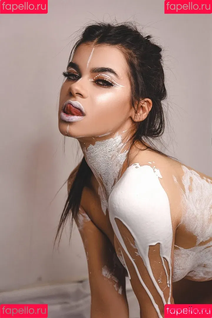 Anna Mukydza Onlyfans Photo Gallery 