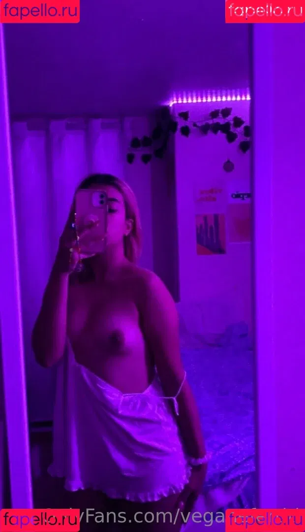 veganefertiti Onlyfans Photo Gallery 