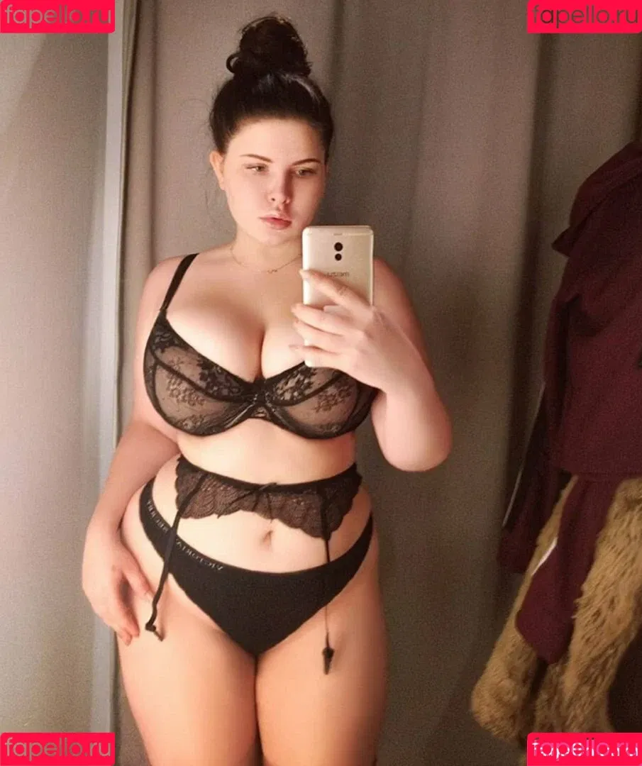 Anna Bernadi Onlyfans Photo Gallery 