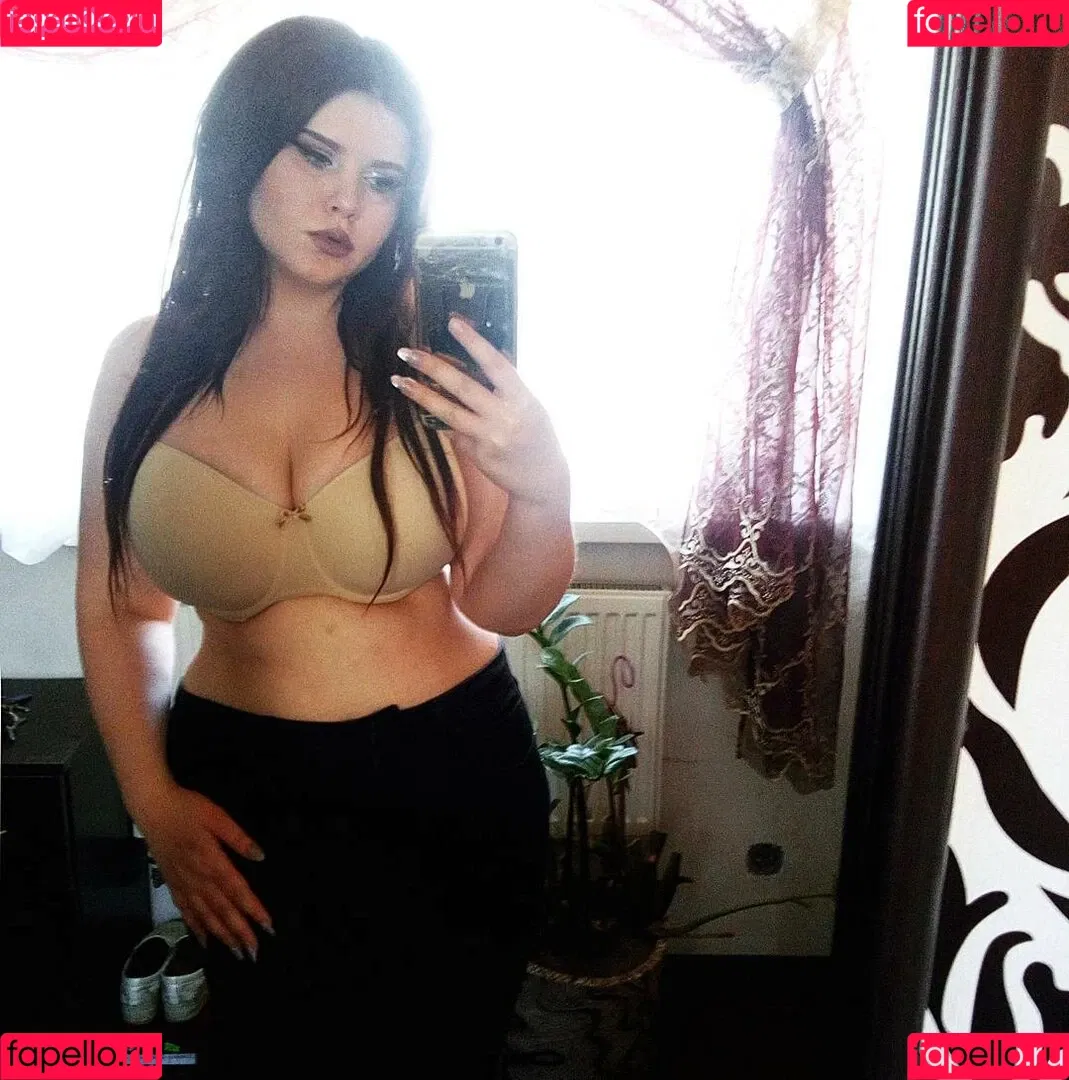 Anna Bernadi Onlyfans Photo Gallery 