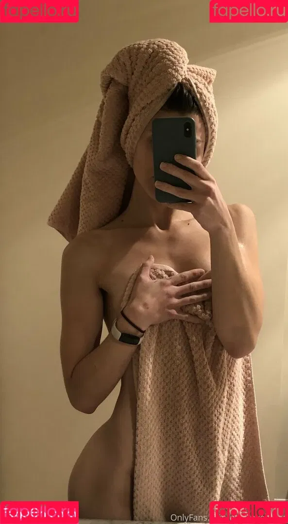 emmayearose Onlyfans Photo Gallery 