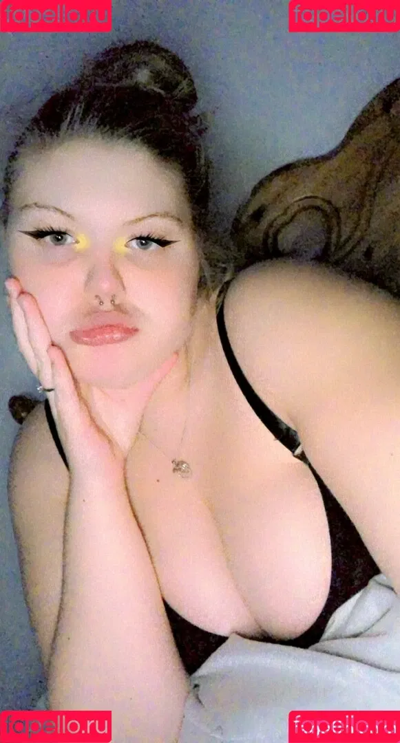 kia.lou Onlyfans Photo Gallery 