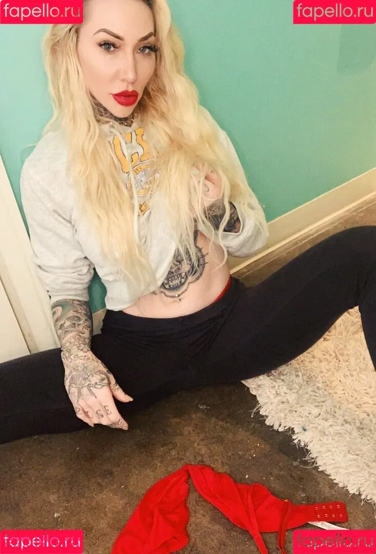 parisvipervip Onlyfans Photo Gallery 