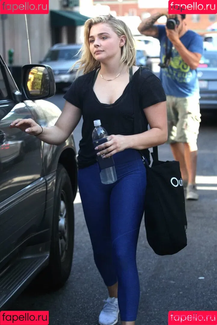 Chloë Grace Moretz Onlyfans Photo Gallery 