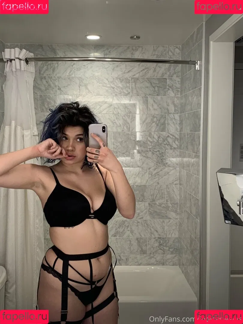 Edensgard3n Onlyfans Photo Gallery 
