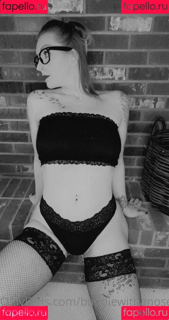 baddiewithanosering Onlyfans Photo Gallery 