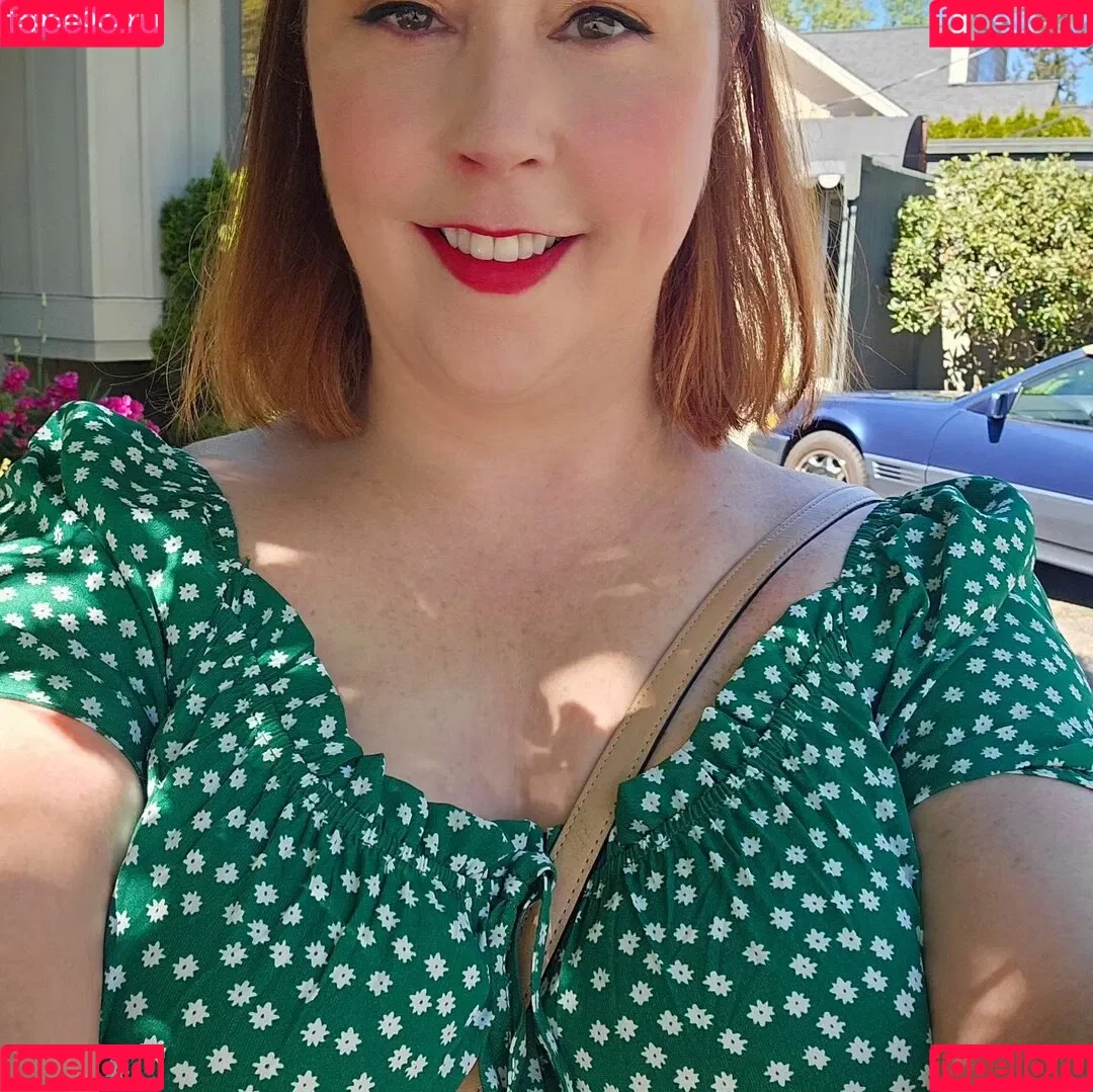 Ave Stone Onlyfans Photo Gallery 