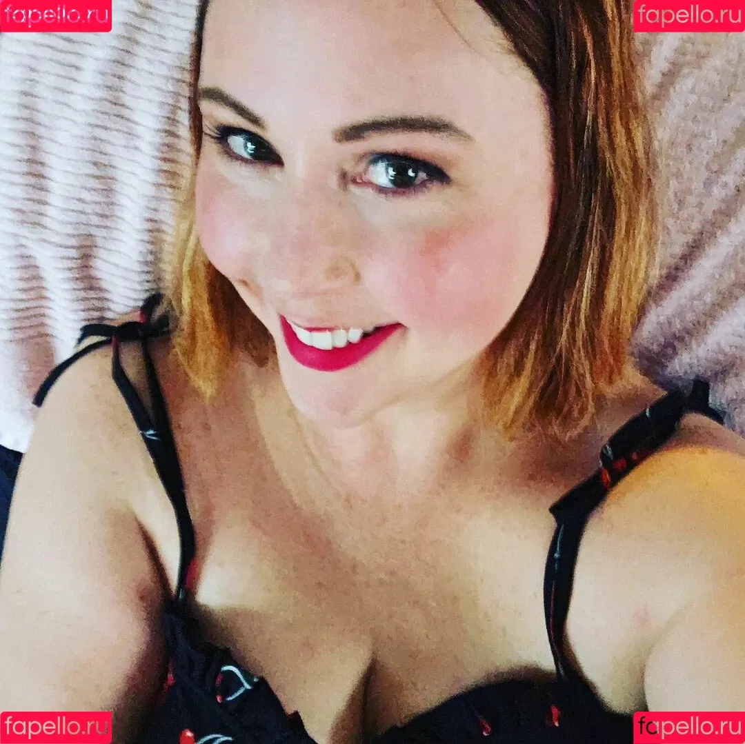 Ave Stone Onlyfans Photo Gallery 
