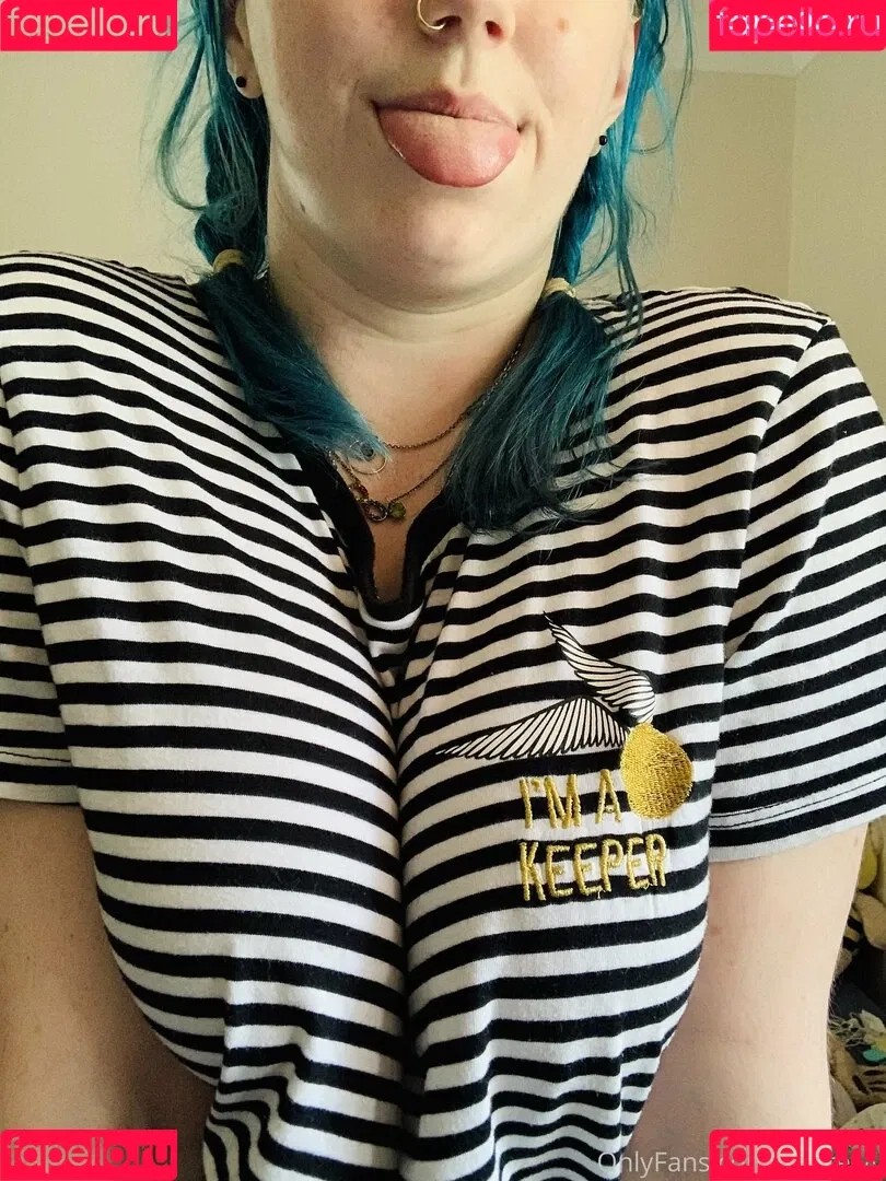 petiteivy Onlyfans Photo Gallery 