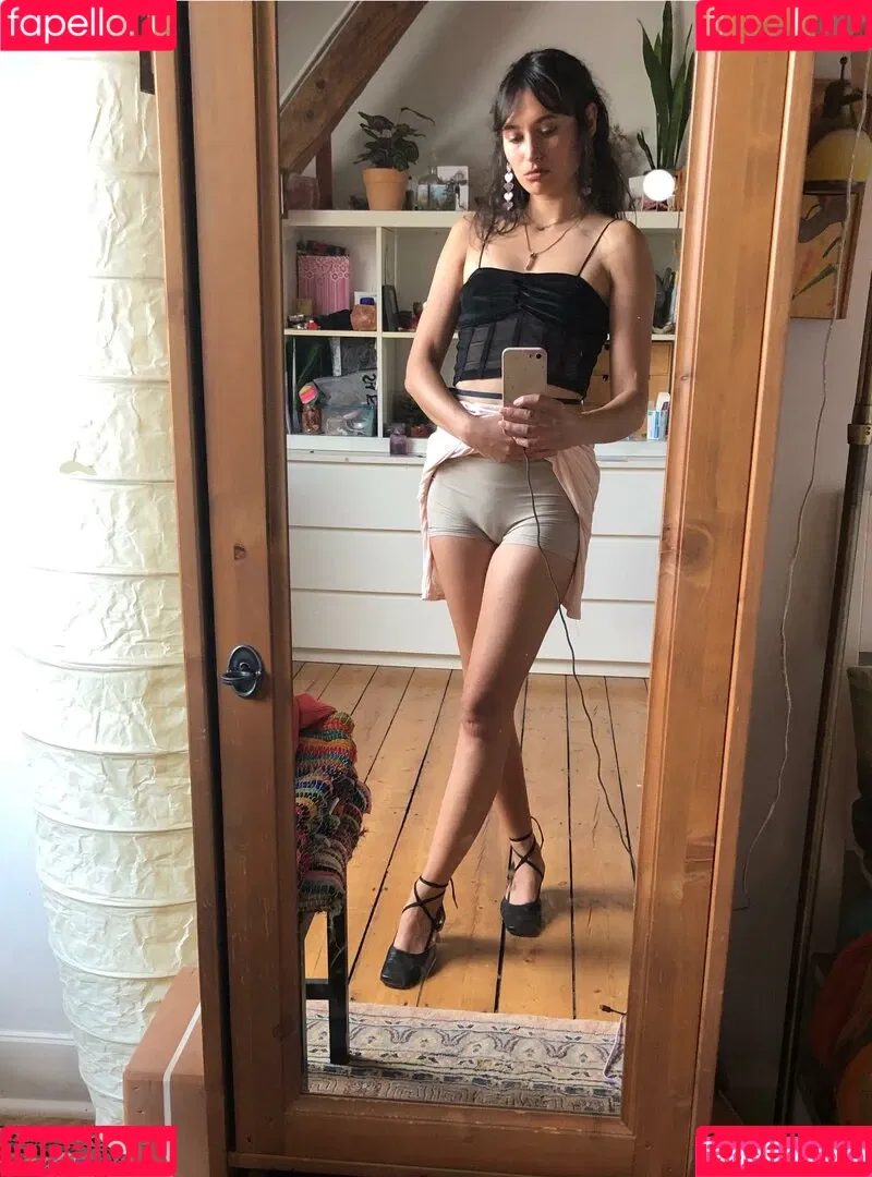 Li-lana Onlyfans Photo Gallery 