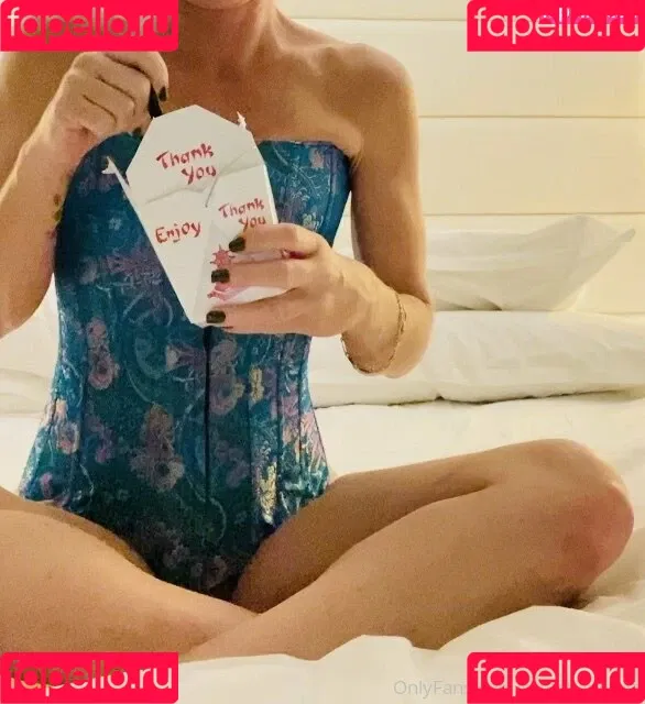 gretchengoez Onlyfans Photo Gallery 