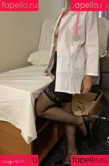 gretchengoez Onlyfans Photo Gallery 