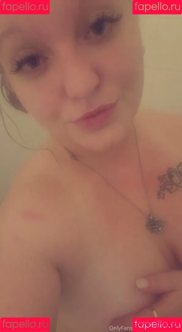 mommithiccc Onlyfans Photo Gallery 