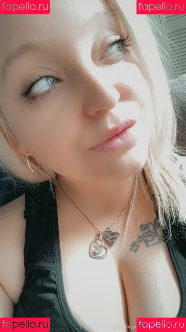 mommithiccc Onlyfans Photo Gallery 