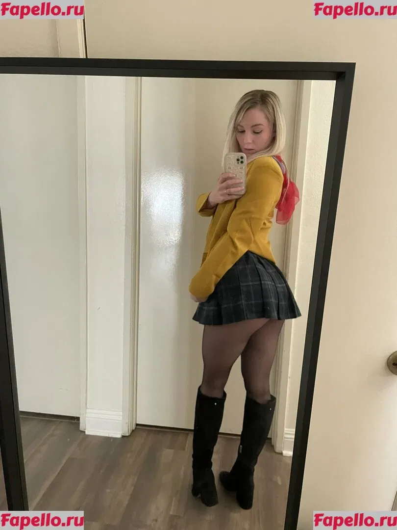 STPeach Onlyfans Photo Gallery 