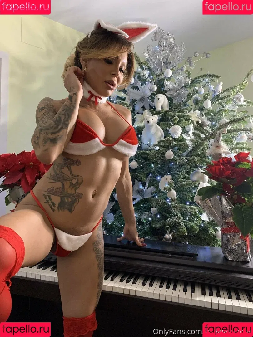vanessajhons Onlyfans Photo Gallery 