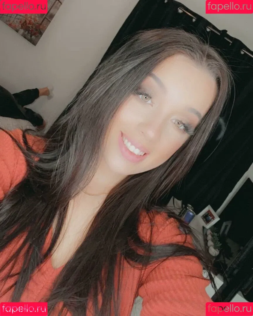 Shelby Dias Onlyfans Photo Gallery 