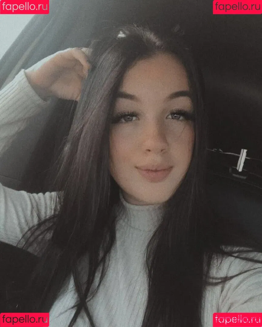 Shelby Dias Onlyfans Photo Gallery 