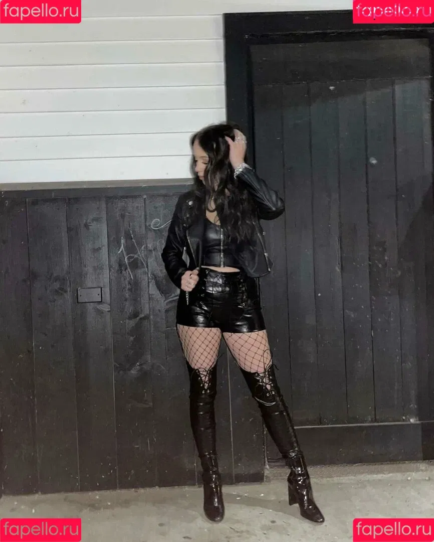 Shelby Dias Onlyfans Photo Gallery 