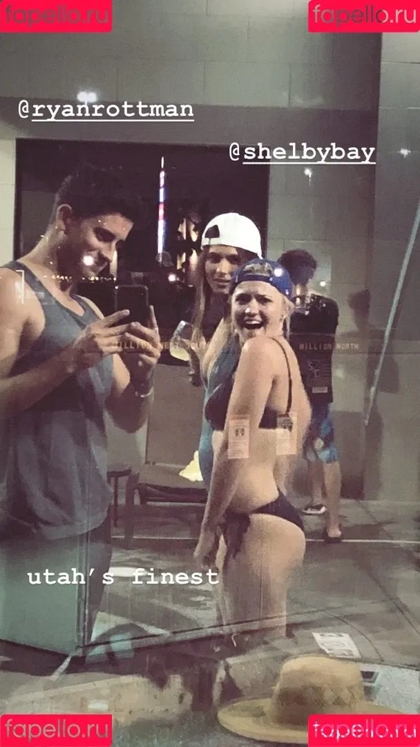 Emily Osment Onlyfans Photo Gallery 