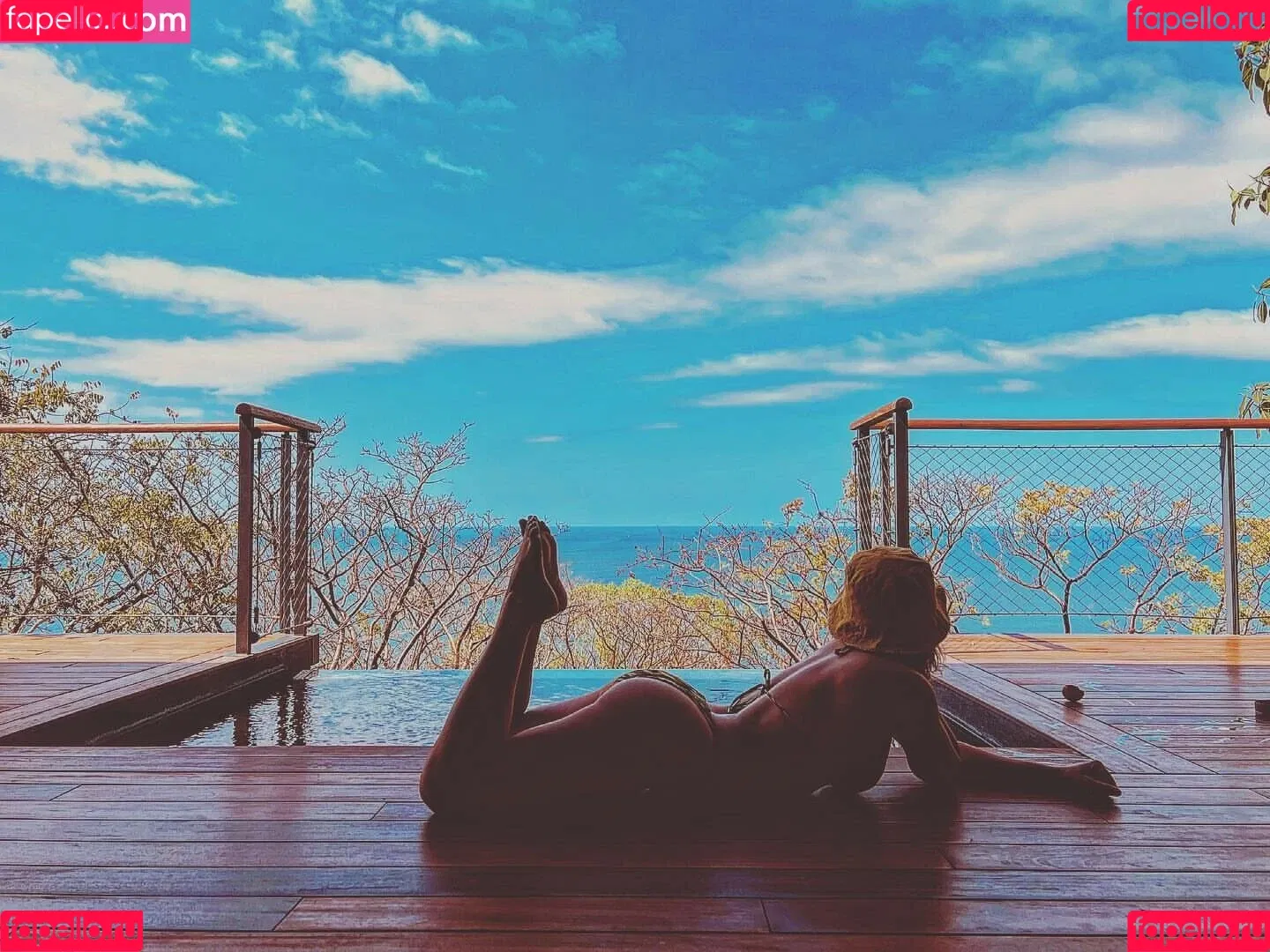 Emily Osment Onlyfans Photo Gallery 