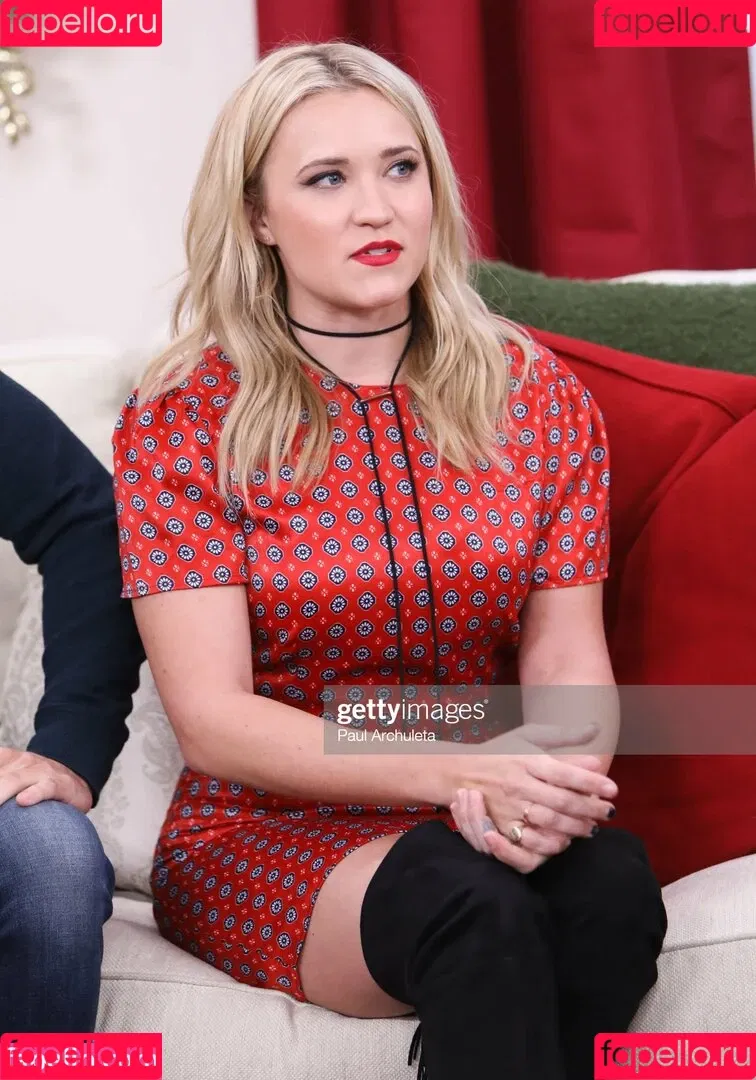Emily Osment Onlyfans Photo Gallery 