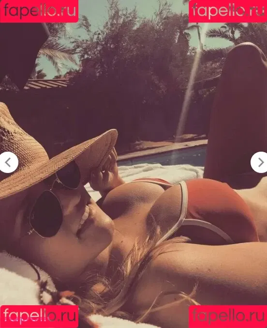 Emily Osment Onlyfans Photo Gallery 