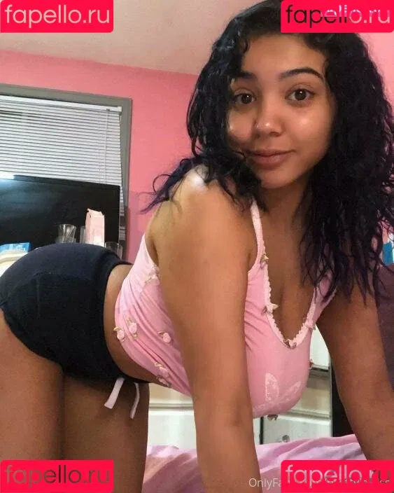 brattyjewlss Onlyfans Photo Gallery 
