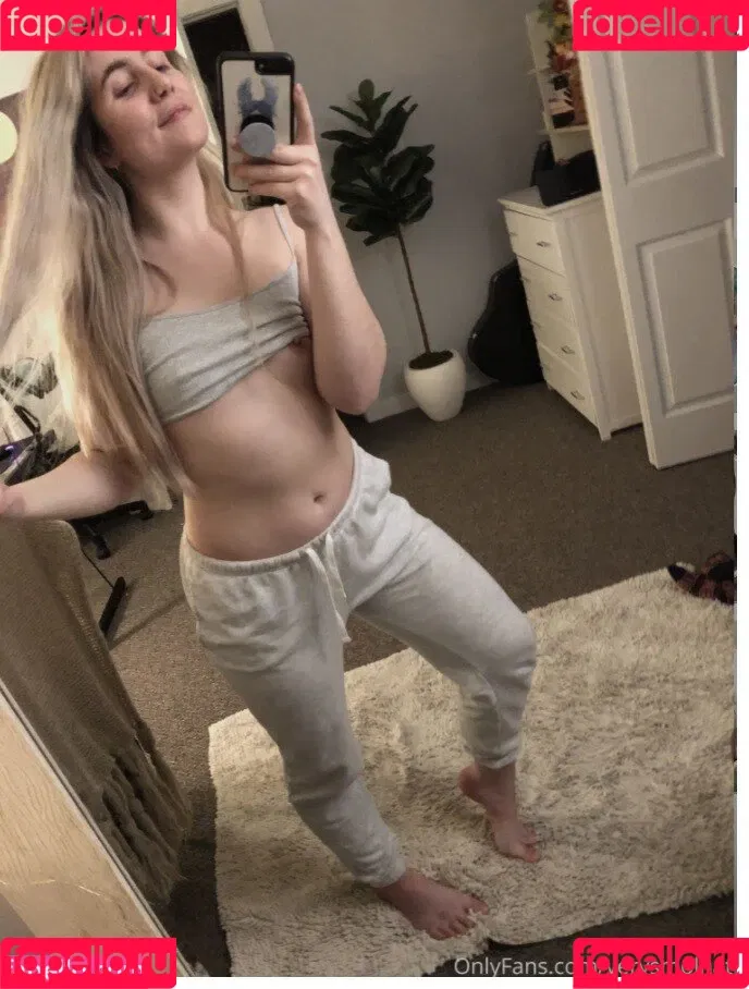 verysmolhat Onlyfans Photo Gallery 