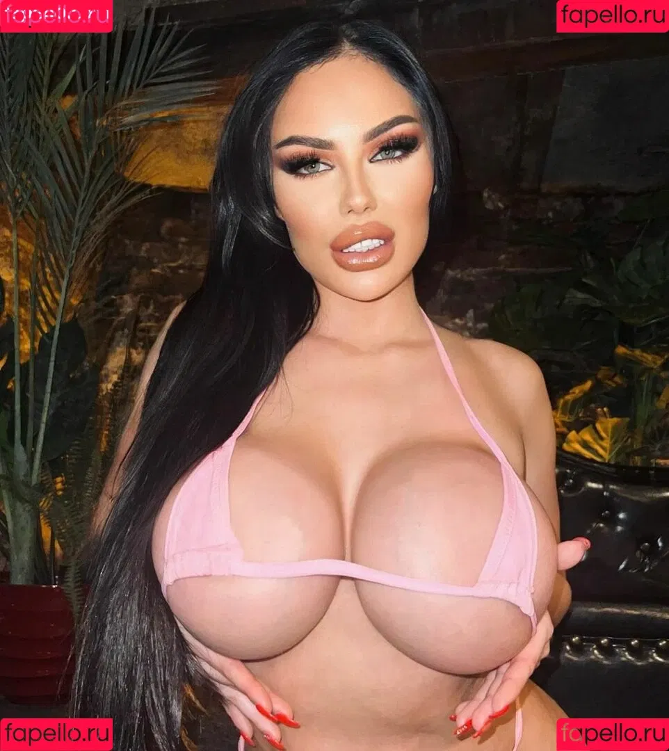 Paris Milan Onlyfans Photo Gallery 