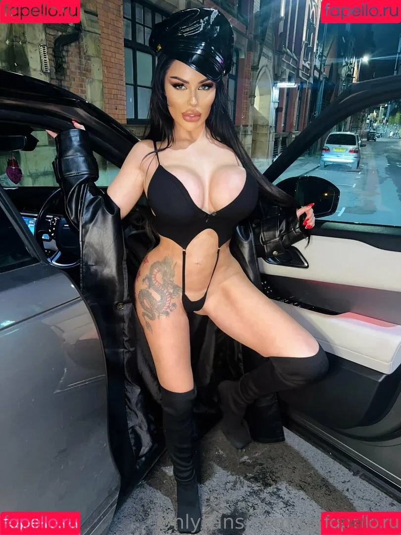 Paris Milan Onlyfans Photo Gallery 