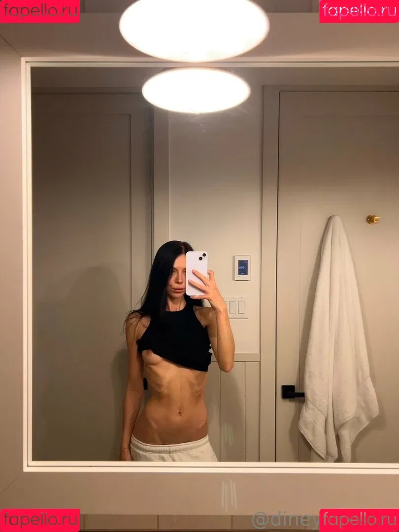 dineydoeslife Onlyfans Photo Gallery 