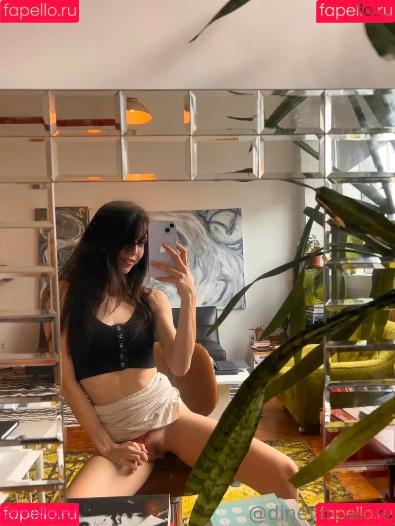dineydoeslife Onlyfans Photo Gallery 