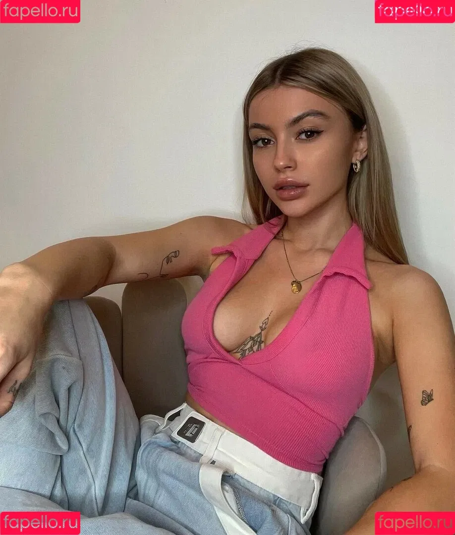 Linabmn Onlyfans Photo Gallery 