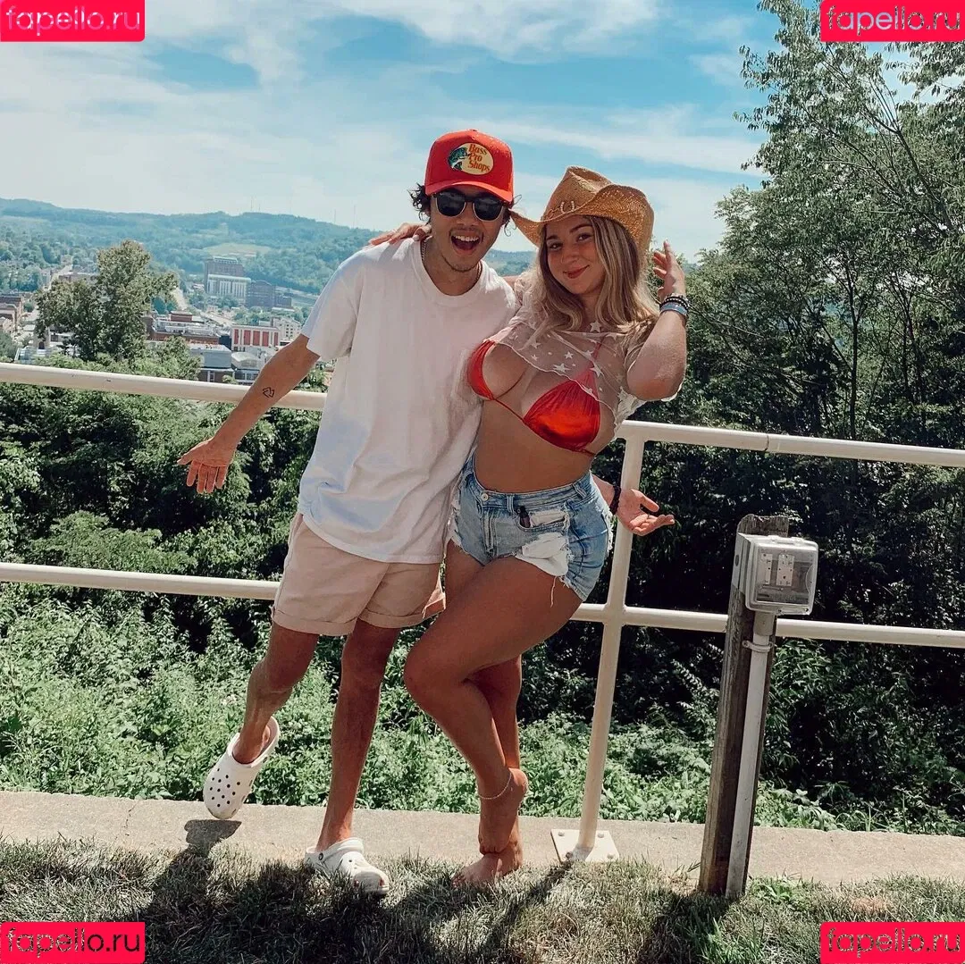 Jolieboero Onlyfans Photo Gallery 