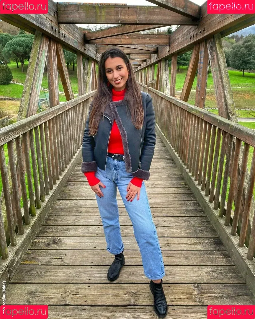Giulia Daqna Onlyfans Photo Gallery 
