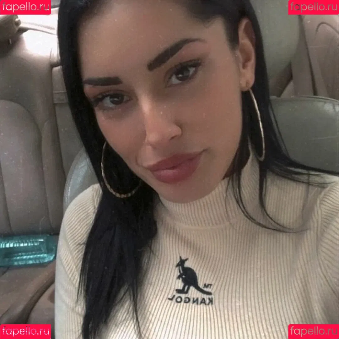 Giulia Daqna Onlyfans Photo Gallery 