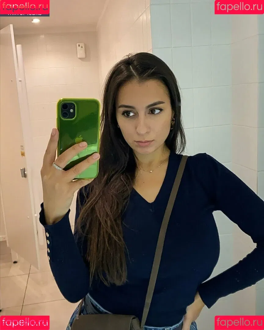 Giulia Daqna Onlyfans Photo Gallery 