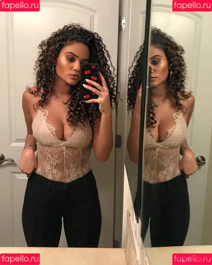 Madison Pettis Onlyfans Photo Gallery 