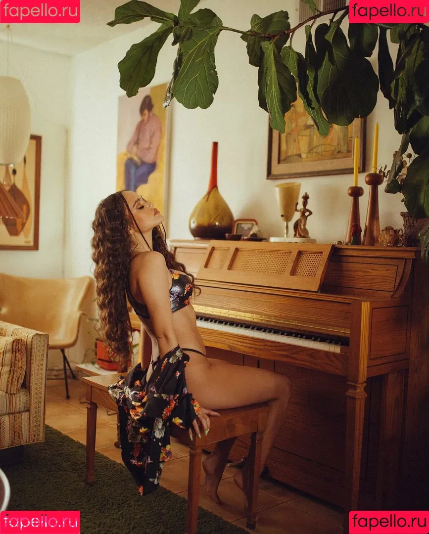 Madison Pettis Onlyfans Photo Gallery 