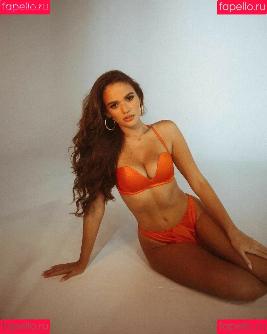 Madison Pettis Onlyfans Photo Gallery 
