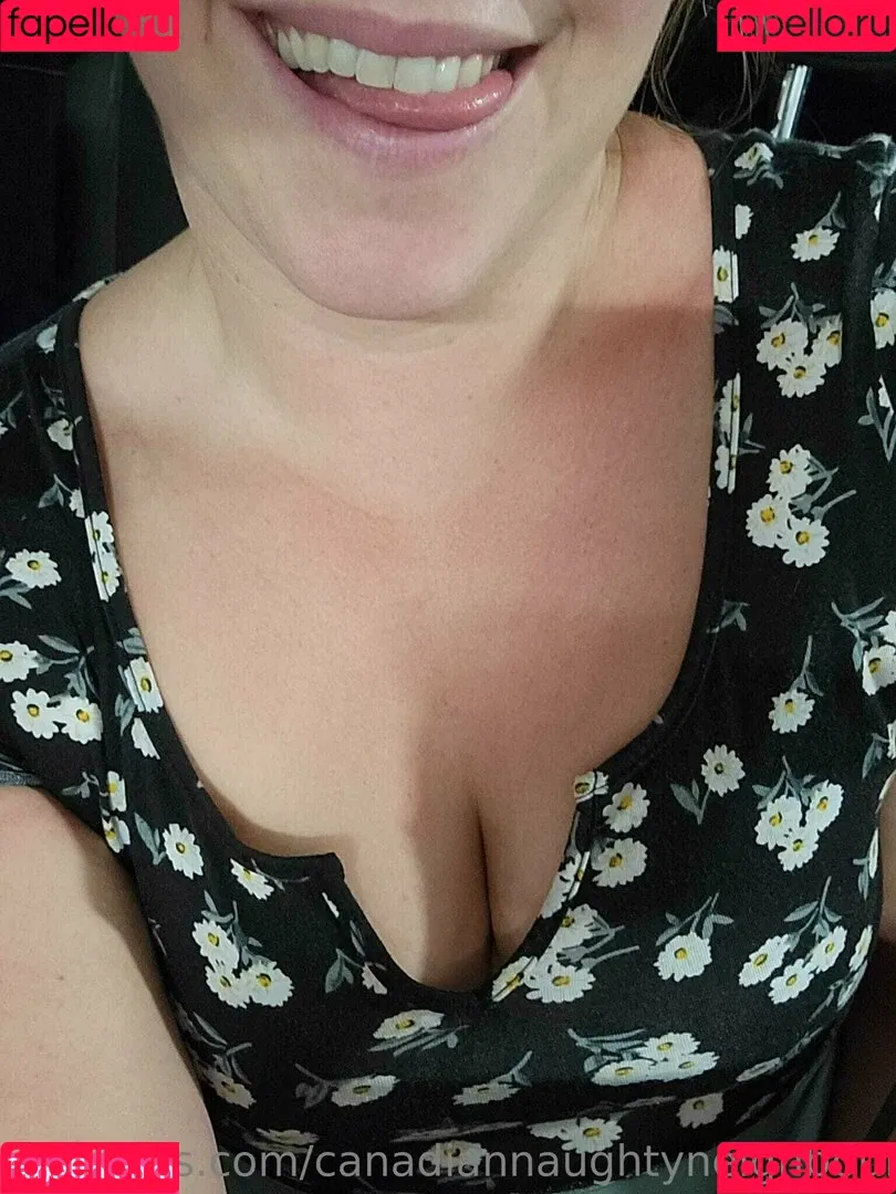 canadiannaughtyneighbour Onlyfans Photo Gallery 