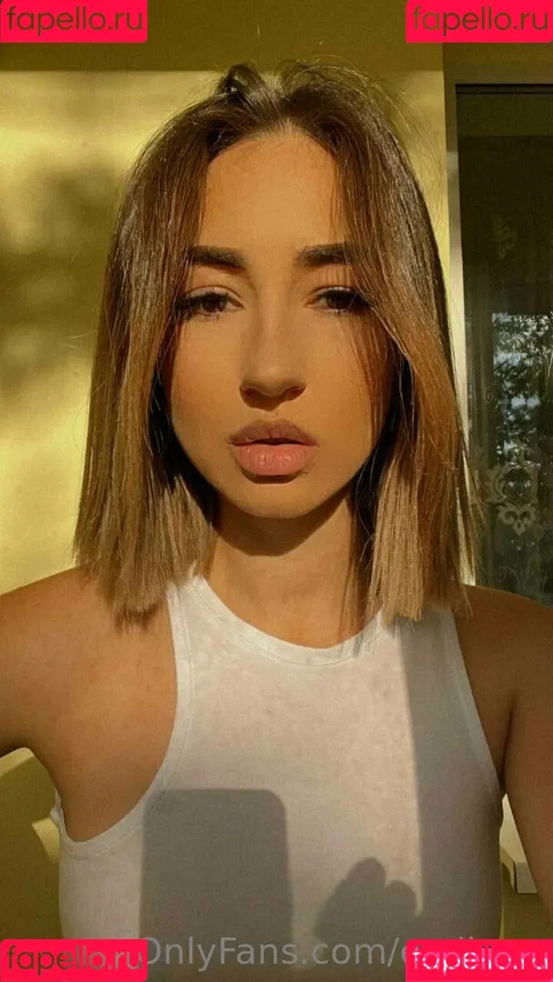 emilyon Onlyfans Photo Gallery 