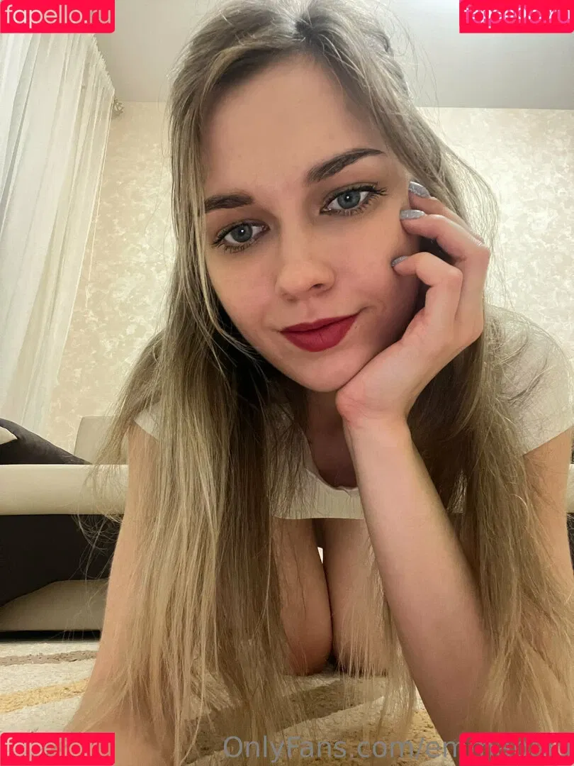 emmapaid Onlyfans Photo Gallery 