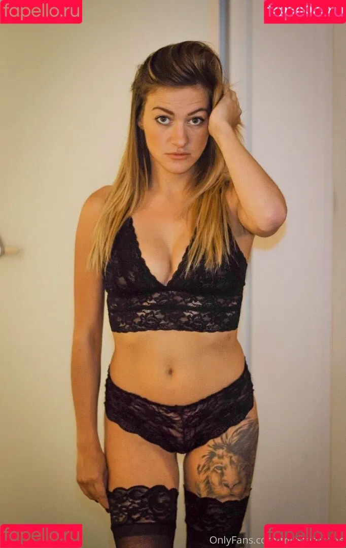 tittytata Onlyfans Photo Gallery 