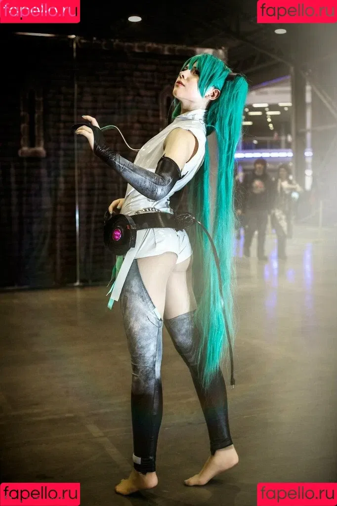 Saya Scarlet Onlyfans Photo Gallery 