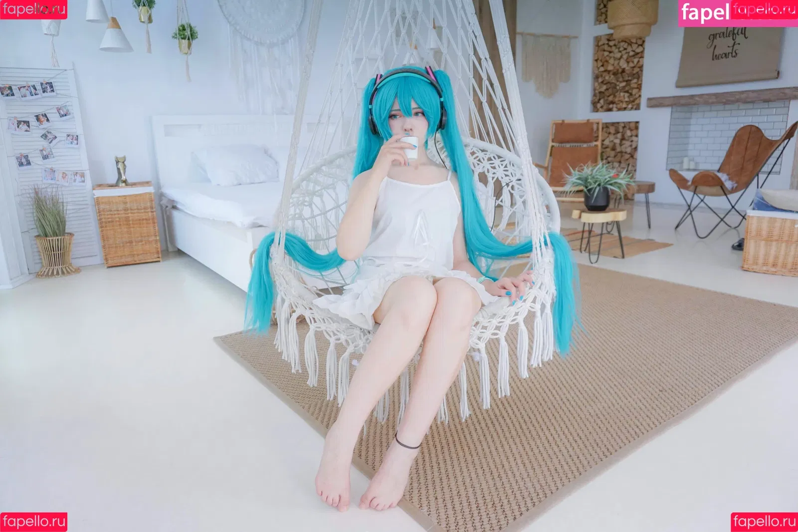 Saya Scarlet Onlyfans Photo Gallery 