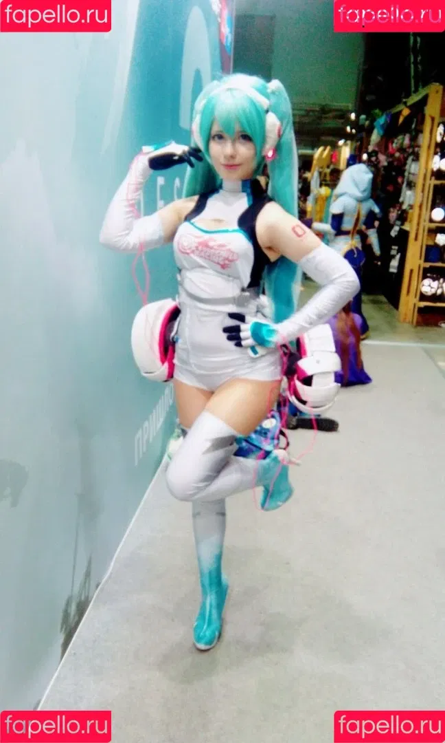 Saya Scarlet Onlyfans Photo Gallery 