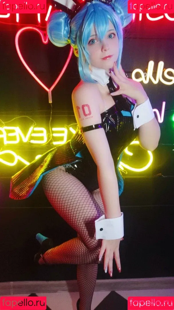 Saya Scarlet Onlyfans Photo Gallery 