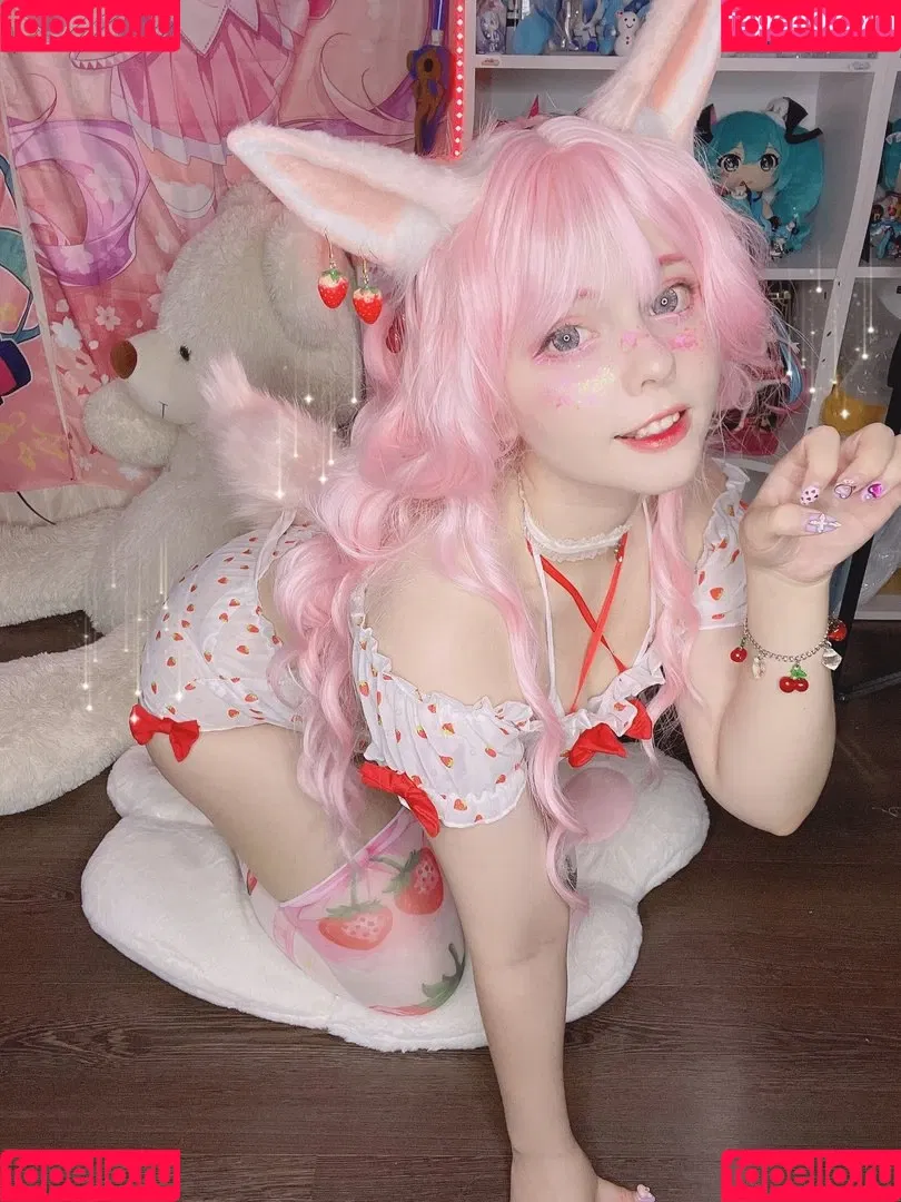 Saya Scarlet Onlyfans Photo Gallery 